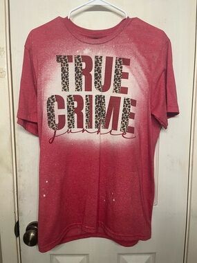 Soft Style Red Graphic Tee with Leopard Print Accent